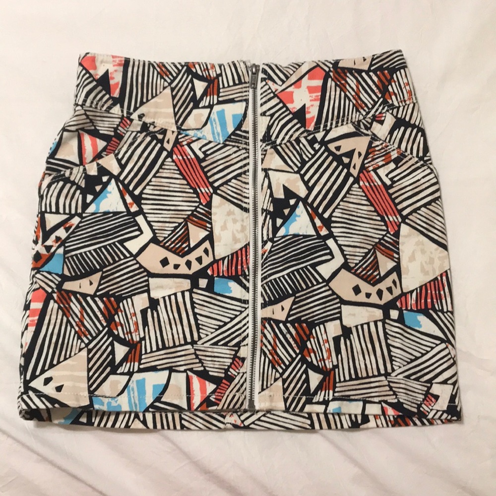 Abstract print skirt